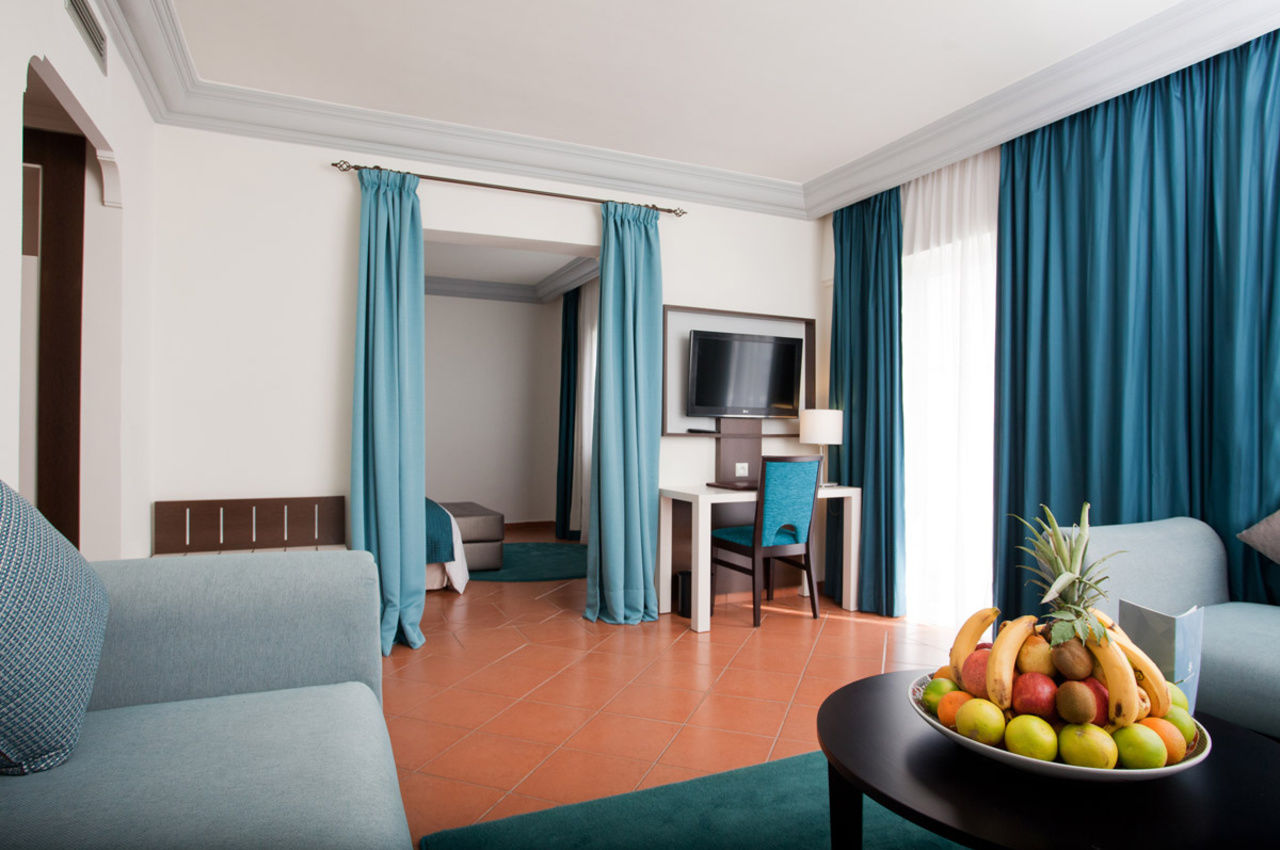 Tui Suneo Kenzi Europa Агадир Екстериор снимка A suite at the hotel